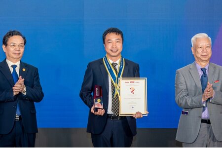 T&T Energy của ‘Bầu Hiển’ được vinh danh Thương hiệu mạnh tăng trưởng xanh 2025