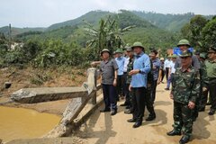 Phó Thủ tướng kiểm tra công tác chuẩn bị ứng phó bão số 11