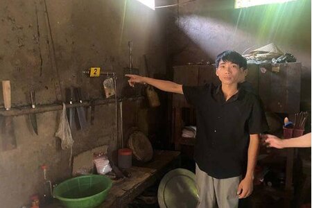 Khởi tố nam thanh niên dùng dao chém bố đẻ trọng thương