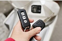 Bạn mượn xe rồi mang đi cầm cố, chủ xe có đòi lại được không?
