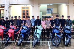 Khởi tố 25 đối tượng gây rối trật tự công cộng