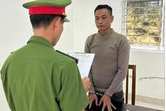 Khởi tố người đàn ông dùng ảnh 'nóng' tống tiền tình cũ