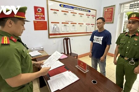 Bắt tạm giam 1 Phó phòng giao dịch ngân hàng ở Đắk Lắk