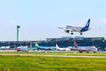 Bộ Xây dựng sẽ quyết định giá tối đa vé máy bay nội địa hạng phổ thông