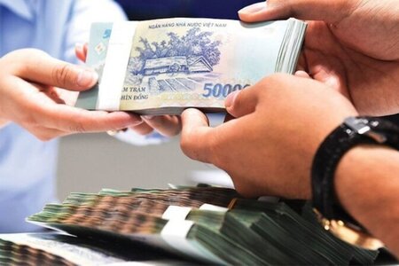 Từ 15/12/2025, kiểm soát thu nhập của vợ hoặc chồng có thể bị phạt đến 30 triệu đồng