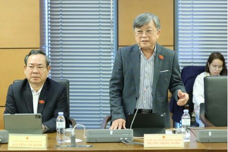 Lý do phải cấm đầu tư, kinh doanh thuốc lá điện tử, nung nóng