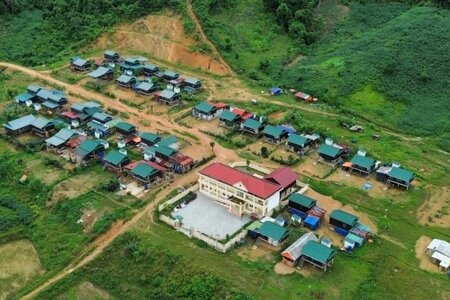 Trước 31/1/2026, hoàn thành xây mới, tái định cư cho những hộ có nhà bị lũ cuốn trôi, sập đổ hoàn toàn