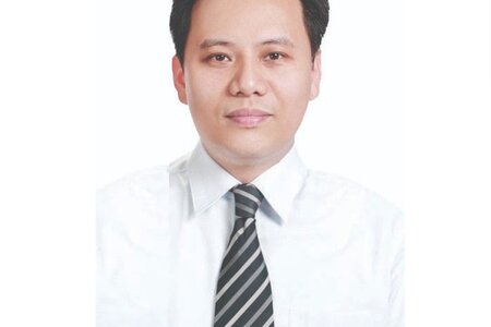 Khởi tố nguyên Phó Cục trưởng Cục An toàn thực phẩm cùng 13 đồng phạm