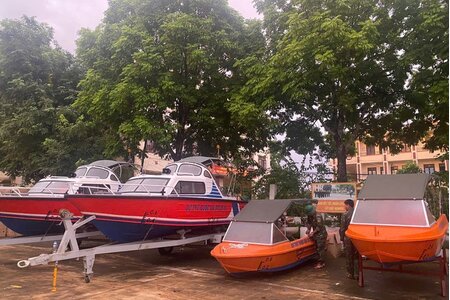 Tăng cường công tác quản lý và sử dụng hàng dự trữ quốc gia để hỗ trợ, ứng phó mưa, lũ