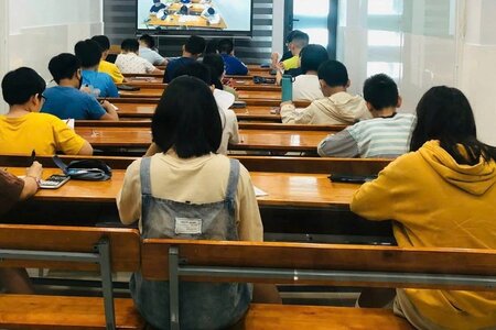 Mức phạt không đăng ký kinh doanh dạy thêm năm 2025