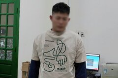 Bắt khẩn cấp người cha ôm 2 con nhỏ nhảy cầu tự tử