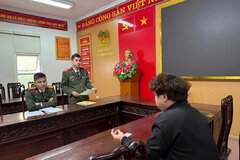 Nam thanh niên bị xử phạt vì chuyển cuộc gọi đòi nợ đến đường dây nóng Bộ Công an