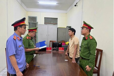 Bắt tạm giam giám đốc tổ chức khai thác khoáng sản trái phép