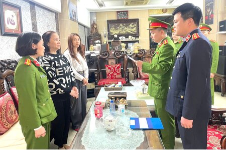 Bắt tạm giam vợ chồng Giám đốc Công ty vàng bạc Kim Chung