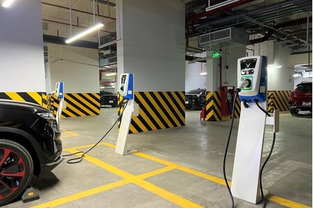 Bổ sung quy chuẩn an toàn với chung cư có lắp trạm sạc xe điện