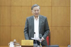 Thực hiện chế độ, chính sách đối với người có công phải đầy đủ, kịp thời, tuyệt đối không đùn đẩy trách nhiệm