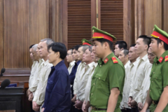 Vụ buôn lậu 1,7 triệu lít xăng dầu: Ông chủ Saigon Transco bị đề nghị 13-14 năm tù