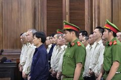 Ông chủ Saigon Transco buôn lậu 1,7 triệu lít dầu lĩnh 13 năm tù