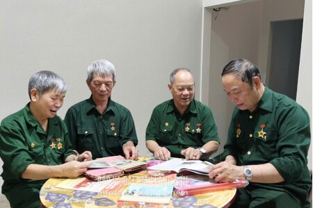 Tăng mức trợ cấp hằng tháng đối với thanh niên xung phong