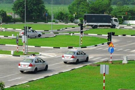 Quy định mới về phí thi sát hạch và lệ phí cấp giấy phép lái xe