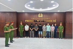 TP.HCM: Triệt phá đường dây sản xuất, buôn bán hơn 50 tấn thực phẩm giả