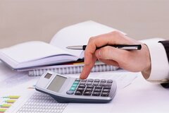 Doanh nghiệp thành lập cuối năm 2025 có được gộp báo cáo tài chính và quyết toán thuế TNDN vào năm 2026 không?