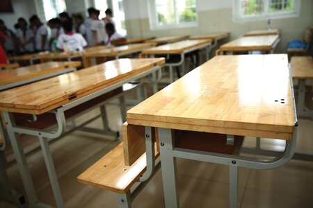 Gói thầu hỗn hợp trị giá dưới 2 tỷ đồng, chủ đầu tư có được chỉ định thầu?