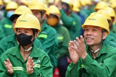 Thủ tướng yêu cầu doanh nghiệp trả đủ lương, thưởng Tết cho người lao động