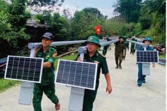 ‘Bản sáng vùng biên’ Thắt chặt tình quân dân