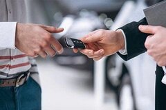 Chủ xe uống rượu thuê người lái hộ cần lưu ý điều gì?