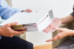 Quy định mới về vận chuyển, giao, nhận và mang tài liệu, vật chứa bí mật nhà nước