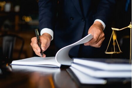 Tiếp tục đổi mới tư duy xây dựng pháp luật