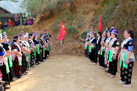 Học sinh tảo hôn- nỗi lo còn đó