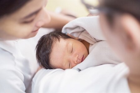 Đề xuất hỗ trợ 2 triệu đồng cho phụ nữ sinh đủ hai con trước 35 tuổi