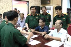 Phục vụ Quân đội trên 16 năm có được hưởng trợ cấp hằng tháng không?