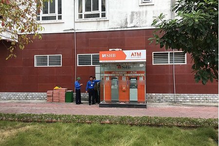 10 quả mìn gài trong cây ATM, hàng trăm cư dân sơ tán