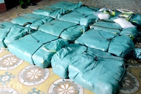 Vụ vận chuyển ma túy đá lớn nhất ở Quảng Bình bị triệt phá thế nào?