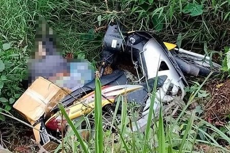 Yên Bái: Phát hiện thi thể người đàn ông chết bên vệ đường cùng xe máy