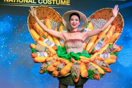 H'Hen Niê chính thức mang 'Bánh mì' tới Miss Universe 2018