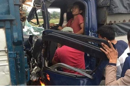 Tài xế 2 lần bị tông xe liên tiếp trên cao tốc Hà Nội - Thái Nguyên