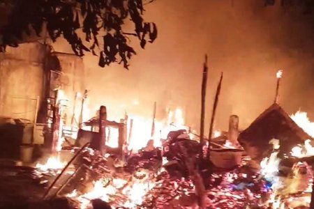 Cháy lán trại sát làng trẻ SOS Gò Vấp, người dân ôm tài sản tháo chạy 