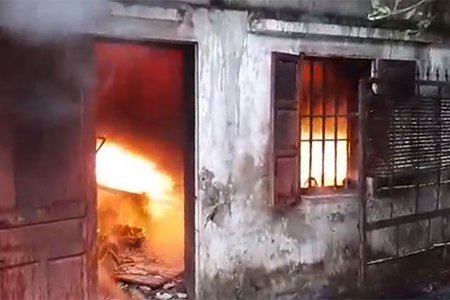 Nghệ An: Cháy lớn tại kho hàng, thiệt hại lên tới hàng tỉ đồng