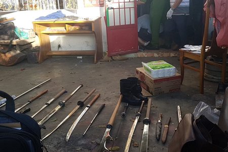  Vụ giết người phi tang xác trên đèo: Phát hiện nhiều dao kiếm, ma túy