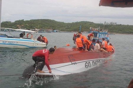  Nguyên nhân lật tàu du lịch ở Nha Trang khiến 2 người thiệt mạng?