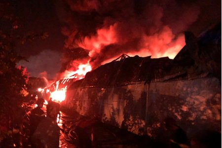  Cháy  lớn tại công ty sản xuất hộp xốp ở Cần Thơ