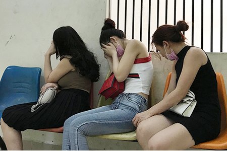 Bắt giữ tú bà tổ chức cho người đẹp đi 'sex tour' ở Sài Gòn
