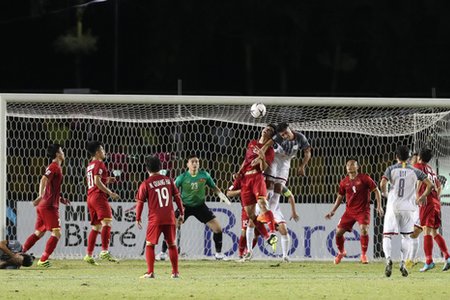 Việt Nam xô đổ kỷ lục giữ sạch lưới tại AFF Cup