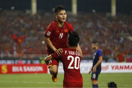 Đội tuyển  Việt Nam vào chung kết AFF Cup sau 10 năm chờ đợi