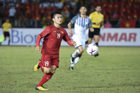 Quang Hải tranh giải Cầu thủ hay nhất châu Á 2018
