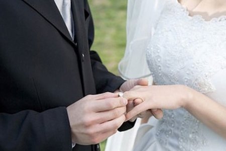 Phụ nữ lấy chồng: Hợp thì cưới xin, nghịch thì buông bỏ
